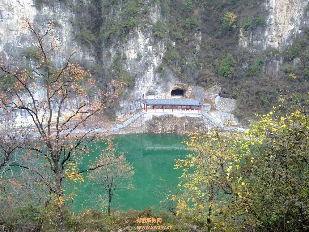 20111106396.jpg