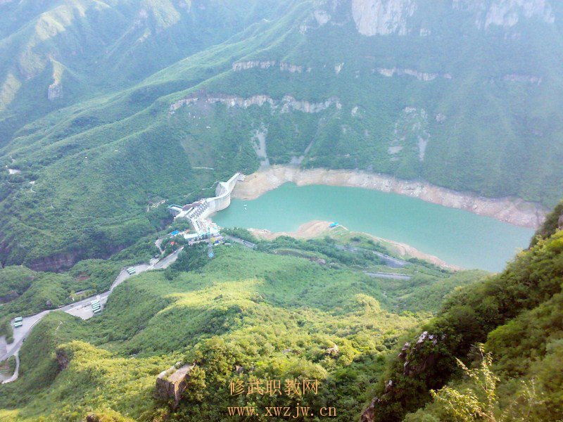 水库