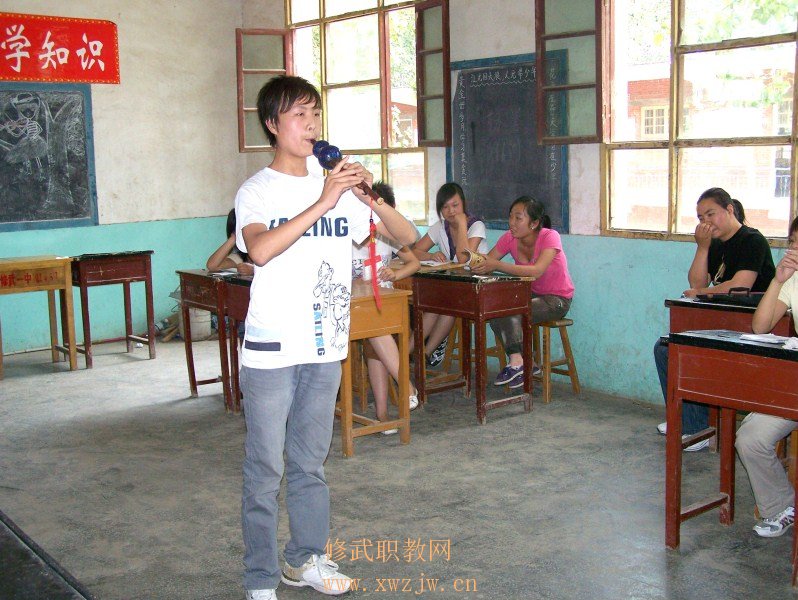 100_1990.JPG